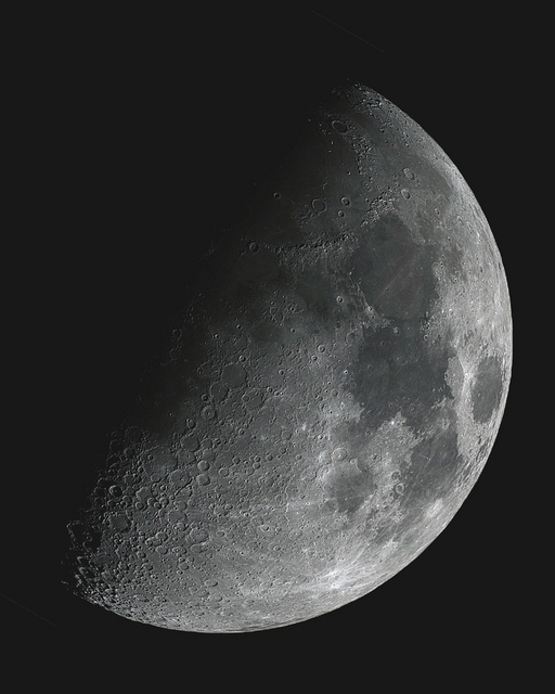 moon20220608.jpg