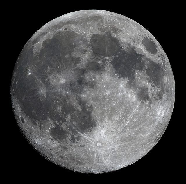 moon_20210426bl.jpg